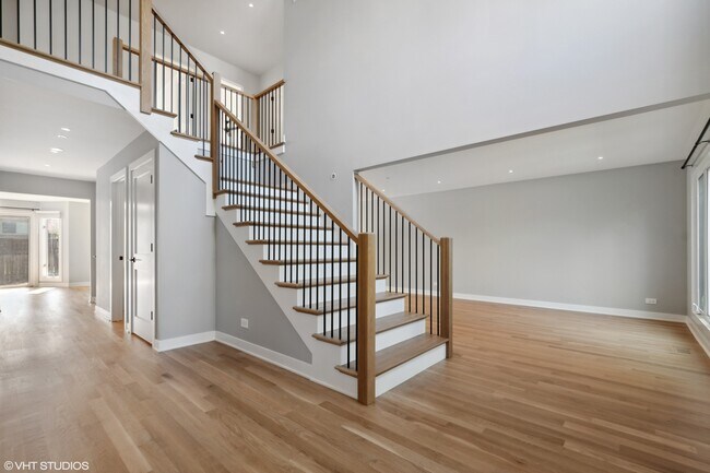 Photo - 1003 Crystal Ct House