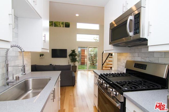open stainless kitchen - 11827 Culver Blvd