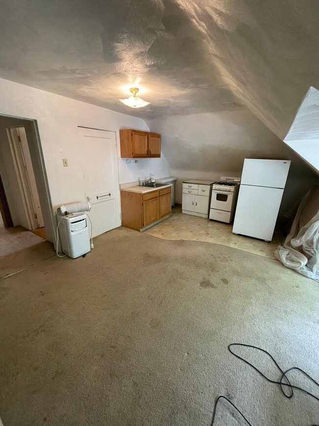 Building Photo - 5837 Nicholson St