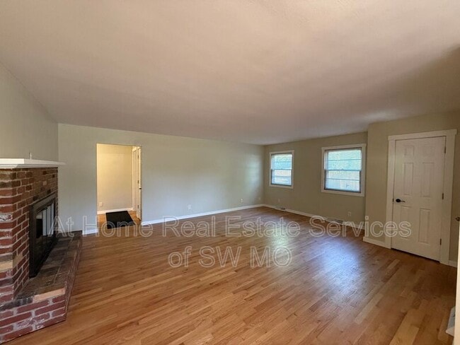 Building Photo - 2435 E Latoka St