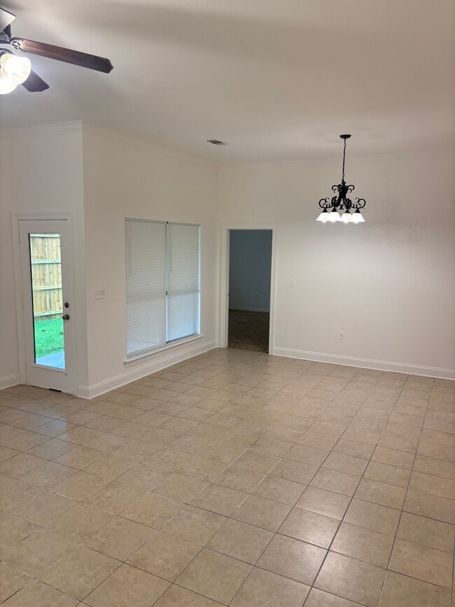 Foto del edificio - 3460 Northlake Ave