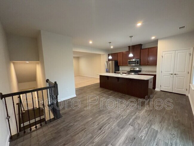 Foto del edificio - 333 Amber Acorn Ave