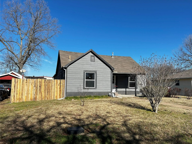 Building Photo - Renovated 3 Bed, 2 Bath Home in Bonham!