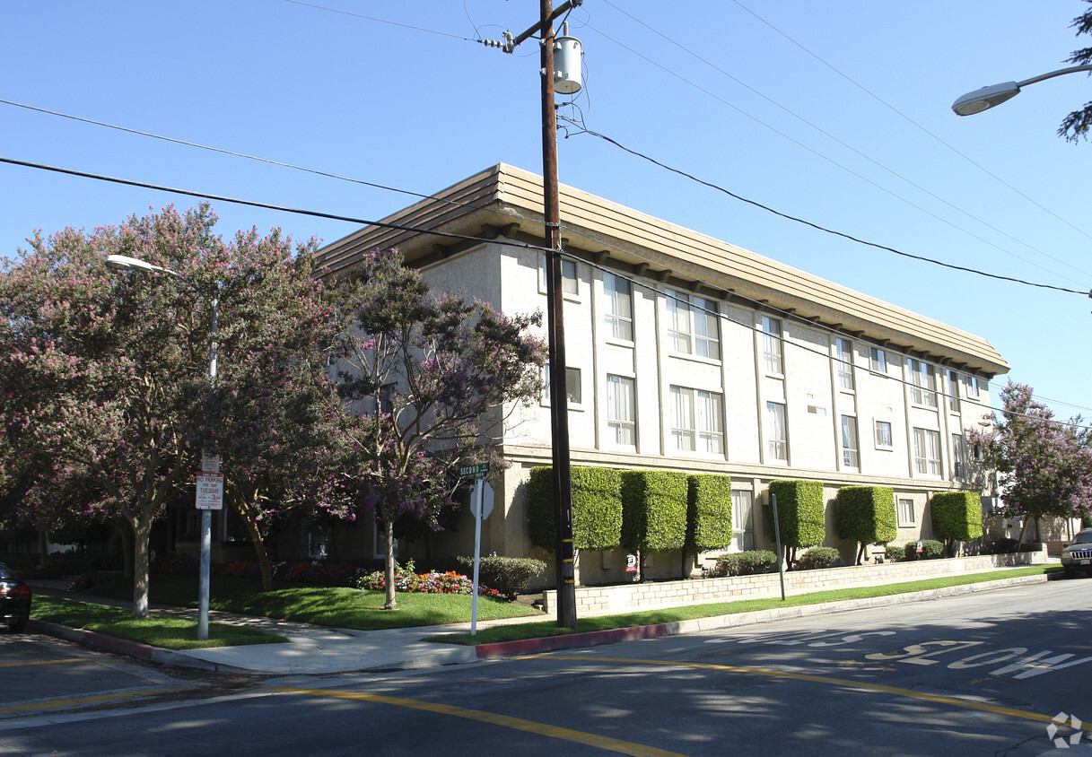 Second Street Apartments