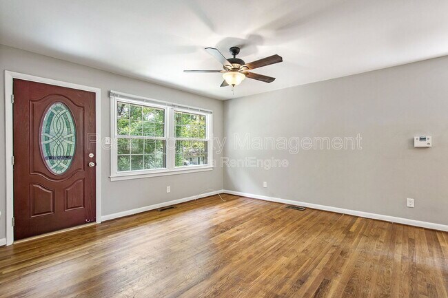 Building Photo - 200 N Grove Ave