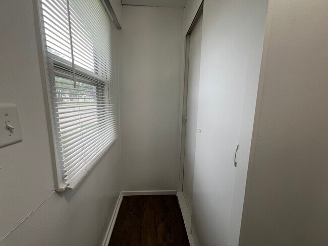 Foto del edificio - Charming 3-bed, 2-bath Single Family Home!