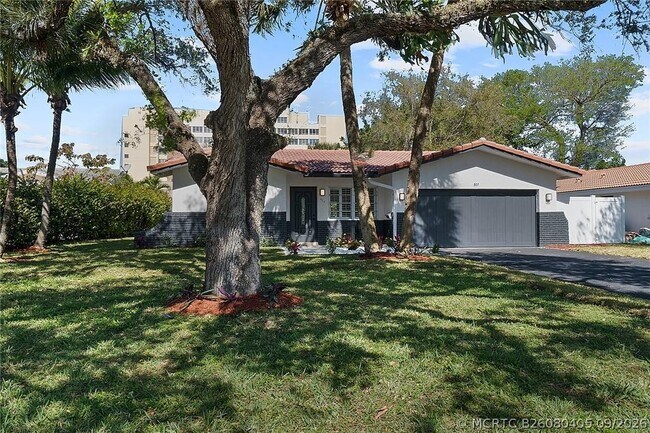 Building Photo - 807 NW 7th St