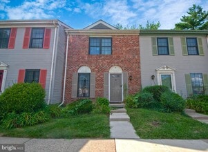 Building Photo - 10 Breckenridge Pl