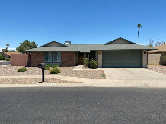 Photo - 2707 S Flint Cir House