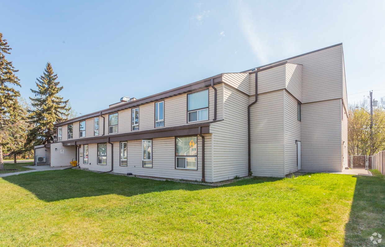 Primary Photo - Viselka Senior Homes