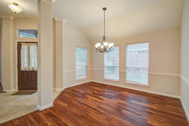 Foto del edificio - 7918 Hazy Brook Ln