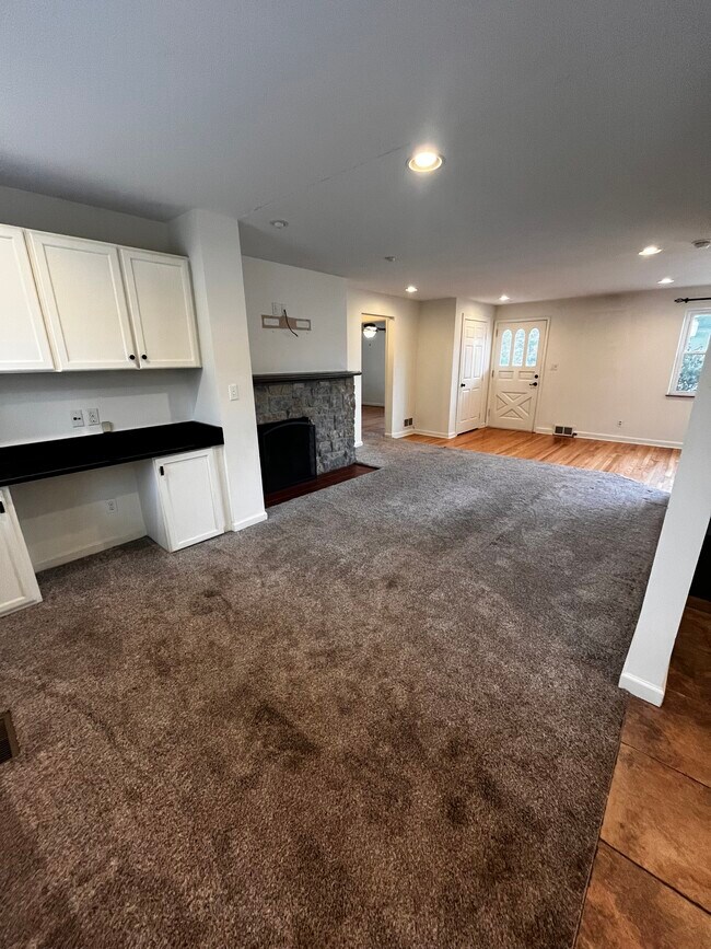 Foto del edificio - 137 Wrenwood Ln