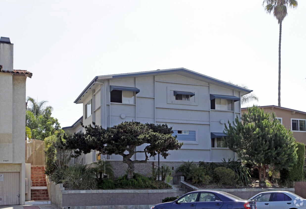 Foto del edificio - Wyndemere Heights