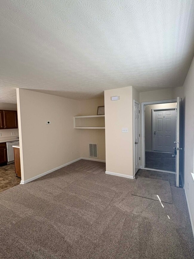 Foto del edificio - 1611 Flanigan Ct