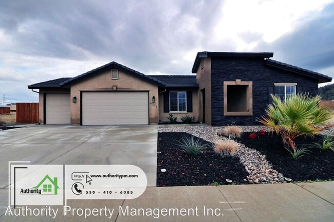 Foto del edificio - 4 br, 2 bath House - 4771 Lower springs Rd