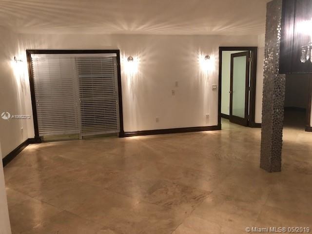 Foto del edificio - 470 S Park Rd