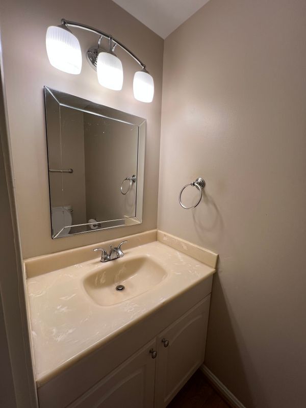 Foto del edificio - 129 Lamont Ln
