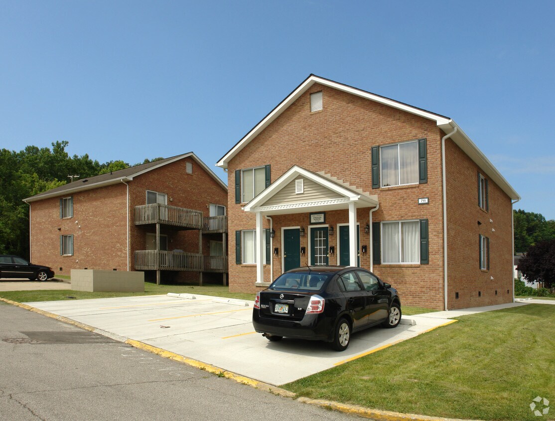 Building Photo - 4814 Kanawha Tpke
