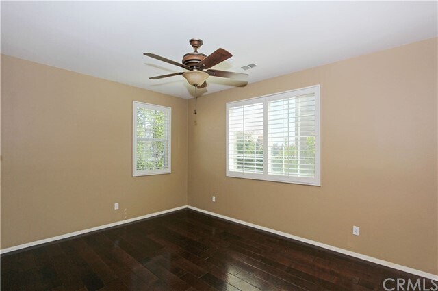 Foto del edificio - 44916 Honey Locust Dr