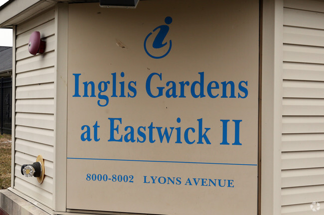 Foto del edificio - Inglis Gardens at Eastwick