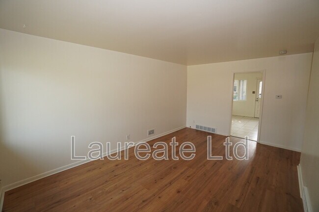 Building Photo - 4481 E Yale Ave