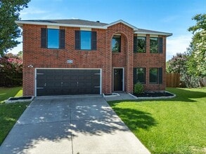 Building Photo - 5304 Los Altos Rd