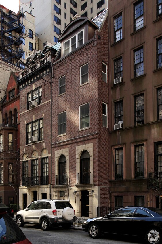 Primary Photo - 60 E 80th St