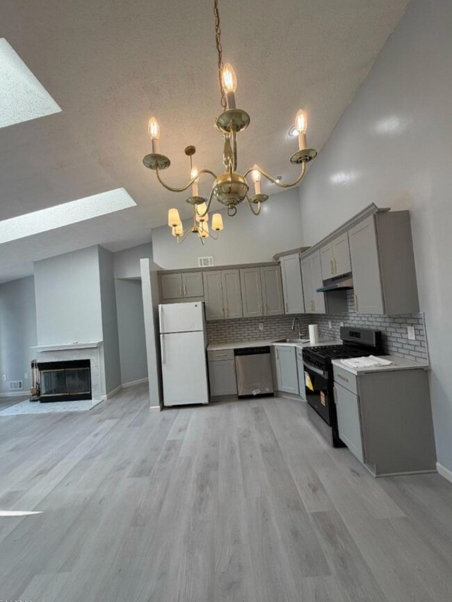 Foto del edificio - 3214 Winder Dr