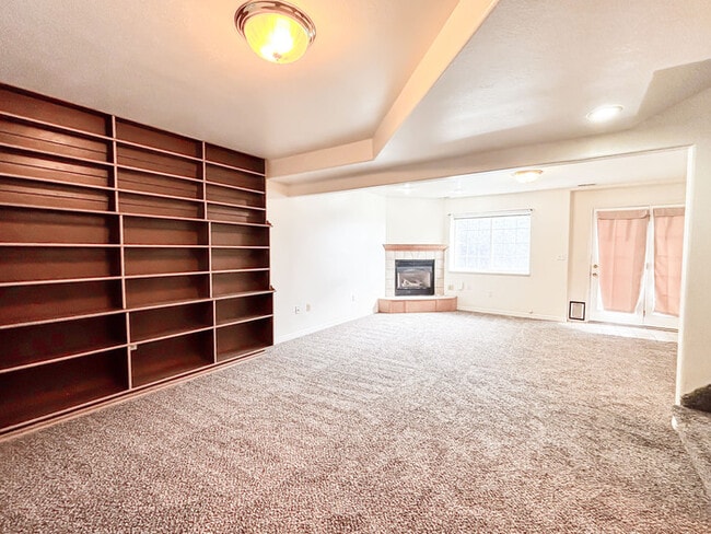 Foto del edificio - Perfect 5 bed - 2 bath Ranch Home near the...