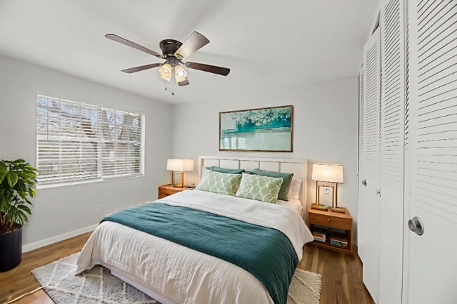 Building Photo - 1384 Church St