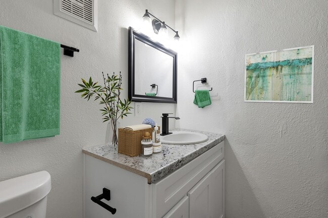 Interior Photo - *End Mgmt 04.14.2025* 60 on Roger *Final A...