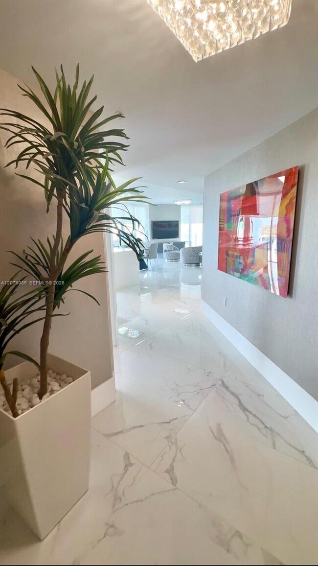 Foto del edificio - 330 Sunny Isles Blvd