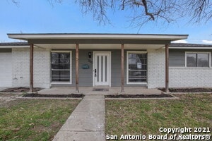 Building Photo - 300 Roanoke Dr