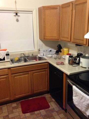 Interior Photo - 260-268 N Church St