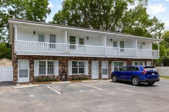 Building Photo - 270 Fleming Rd