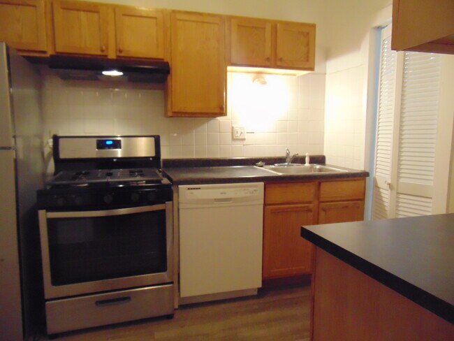 Foto del edificio - 2209 E 70th St