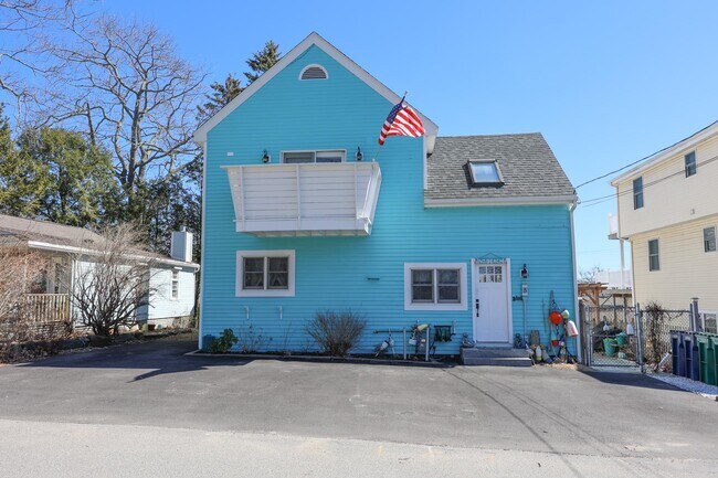 Building Photo - 5 Mill Pond Ln