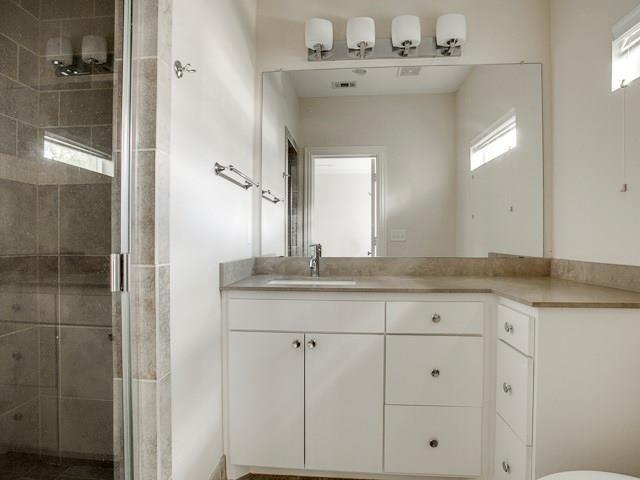 Primary Photo - 3449 Rosedale Ave