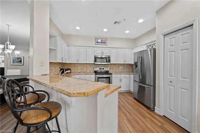 Building Photo - 8545 Danbury Blvd