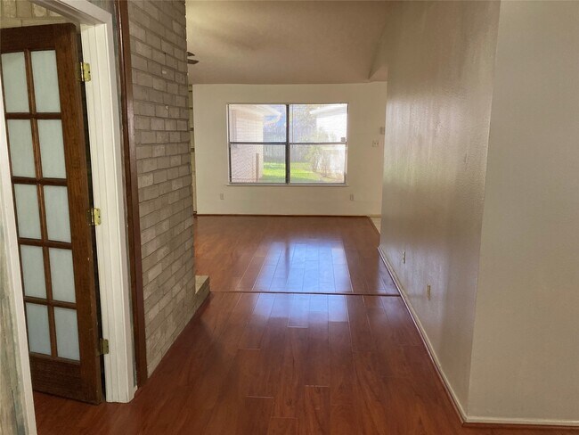 Foto del edificio - 2906 Green Fields Dr