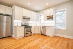 Foto principal - 164 Hyde Park Ave