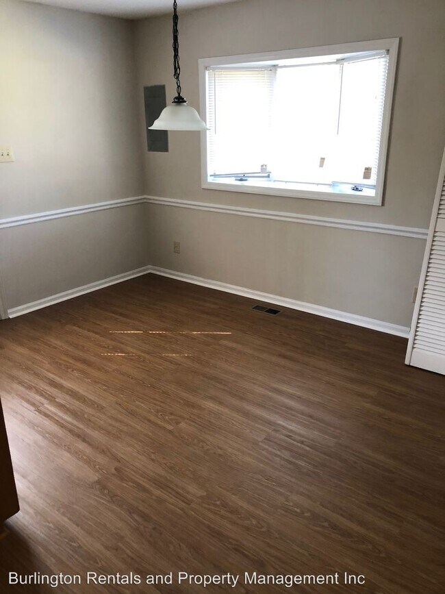 Foto del edificio - 2 br, 1.5 bath House - 2430 Moran Street