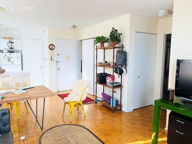 Foto del edificio - 520 W 112th St