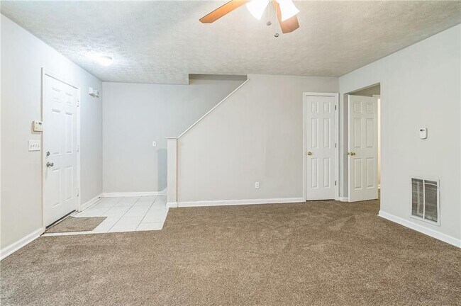 Foto del edificio - 5638 Fair Creek Way