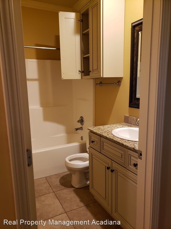 Building Photo - 3 br, 2 bath House - 323 chimney rock