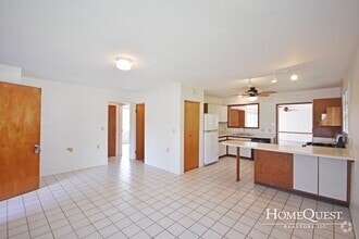 Building Photo - 545 Punaa St