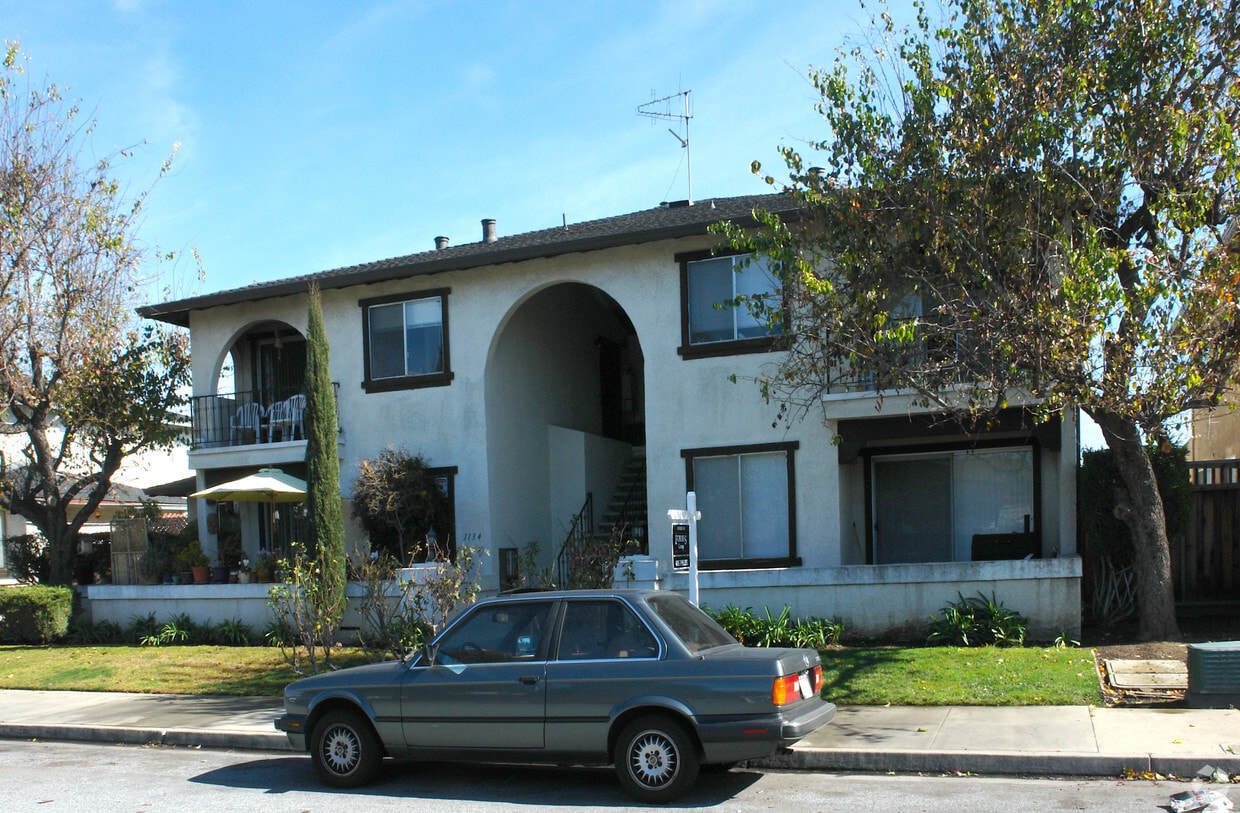 Building Photo - 1134 Delna Manor Ln
