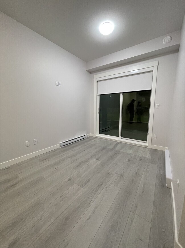 Photo du bâtiment - 33886 Pine St