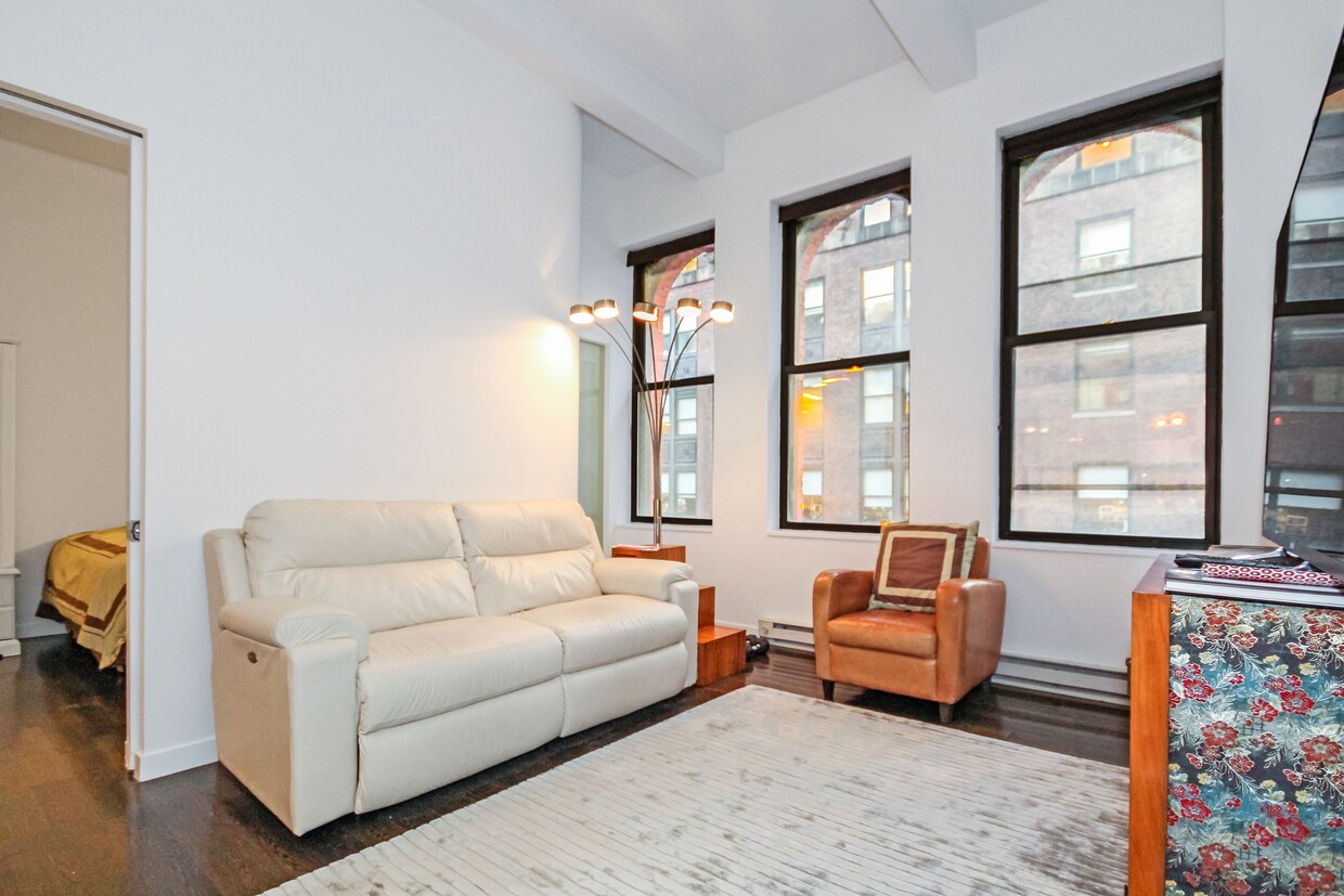 Foto principal - 11 E 36th St