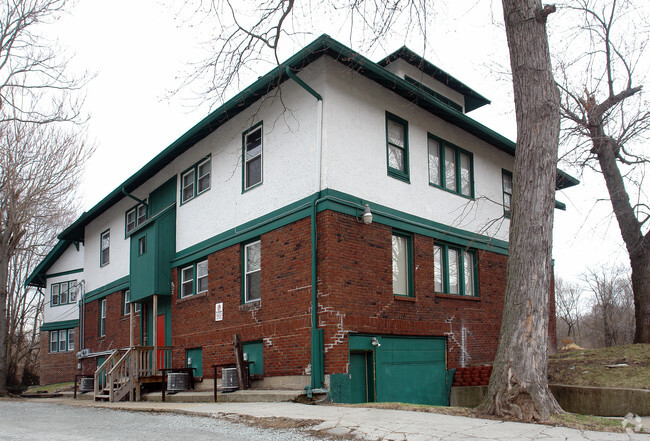 Building Photo - Monon Crossing Apartments